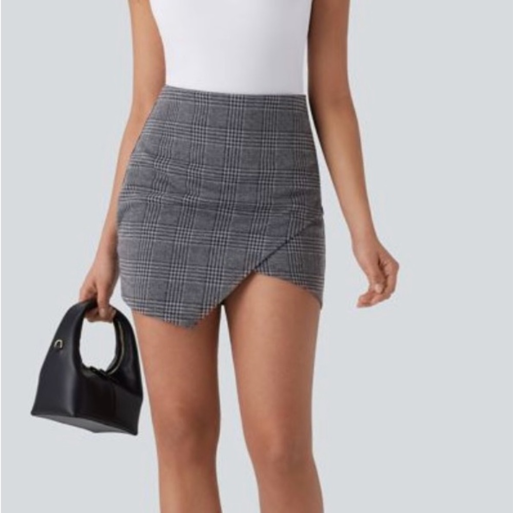 HALARA Gray Asymmetrical Wrap Mini Skirt
